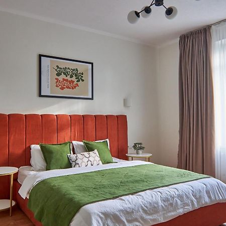 Best Apartments On Kyryla & Mefodia Mukačevo Esterno foto