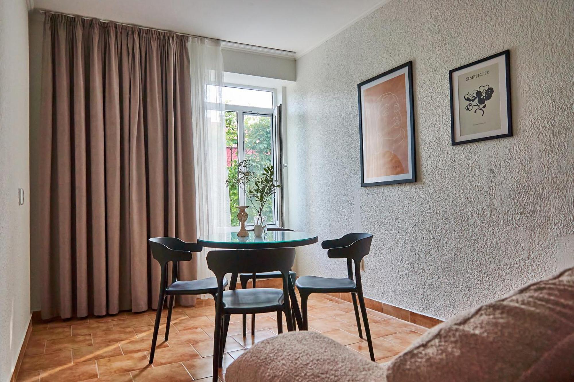 Best Apartments On Kyryla & Mefodia Mukačevo Esterno foto